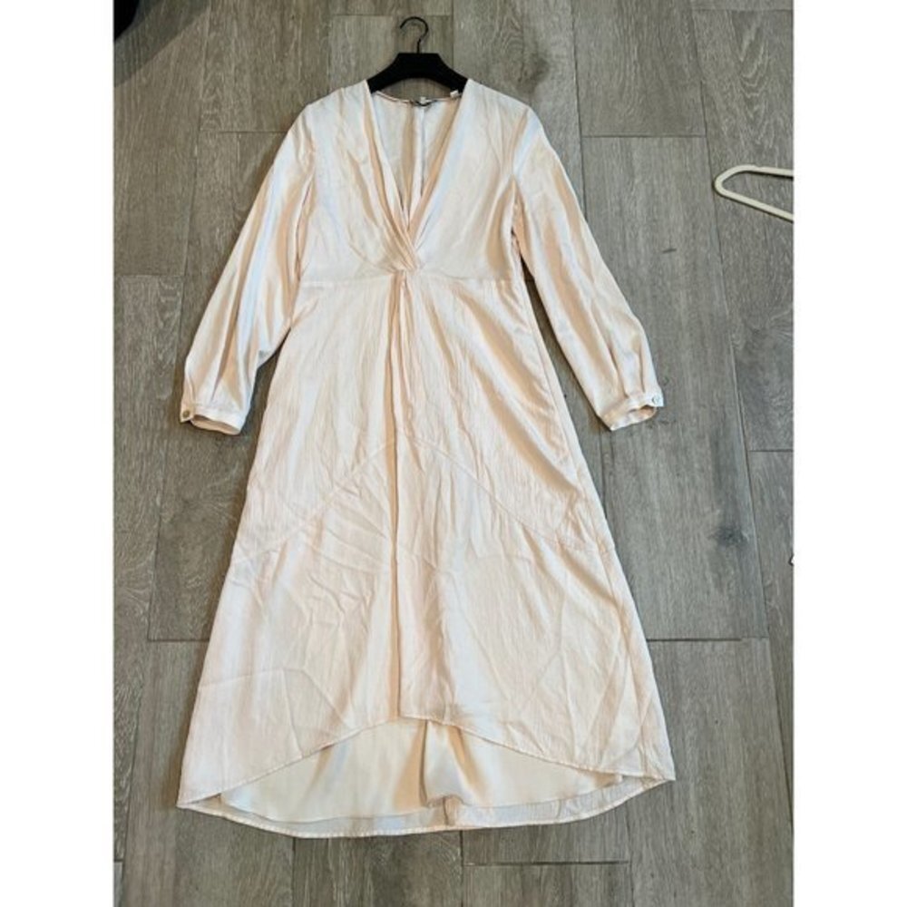 Vince Twist Drape Long Sleeve Dress in Oat Blush Size 6 - Picture 6 of 11